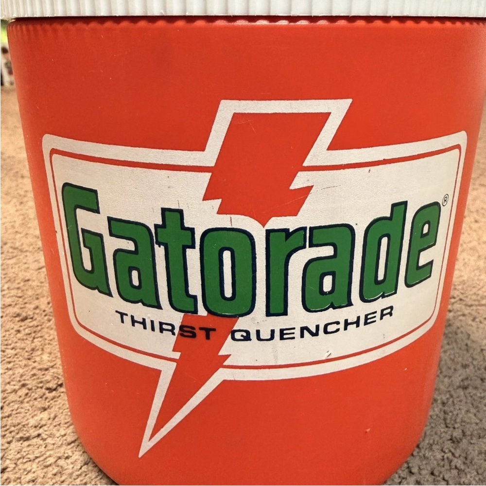 Rare! Vintage Hamilton Skotch Gatorade Cooler With A Vintage Gatorade Bottle - Picture 3 of 14